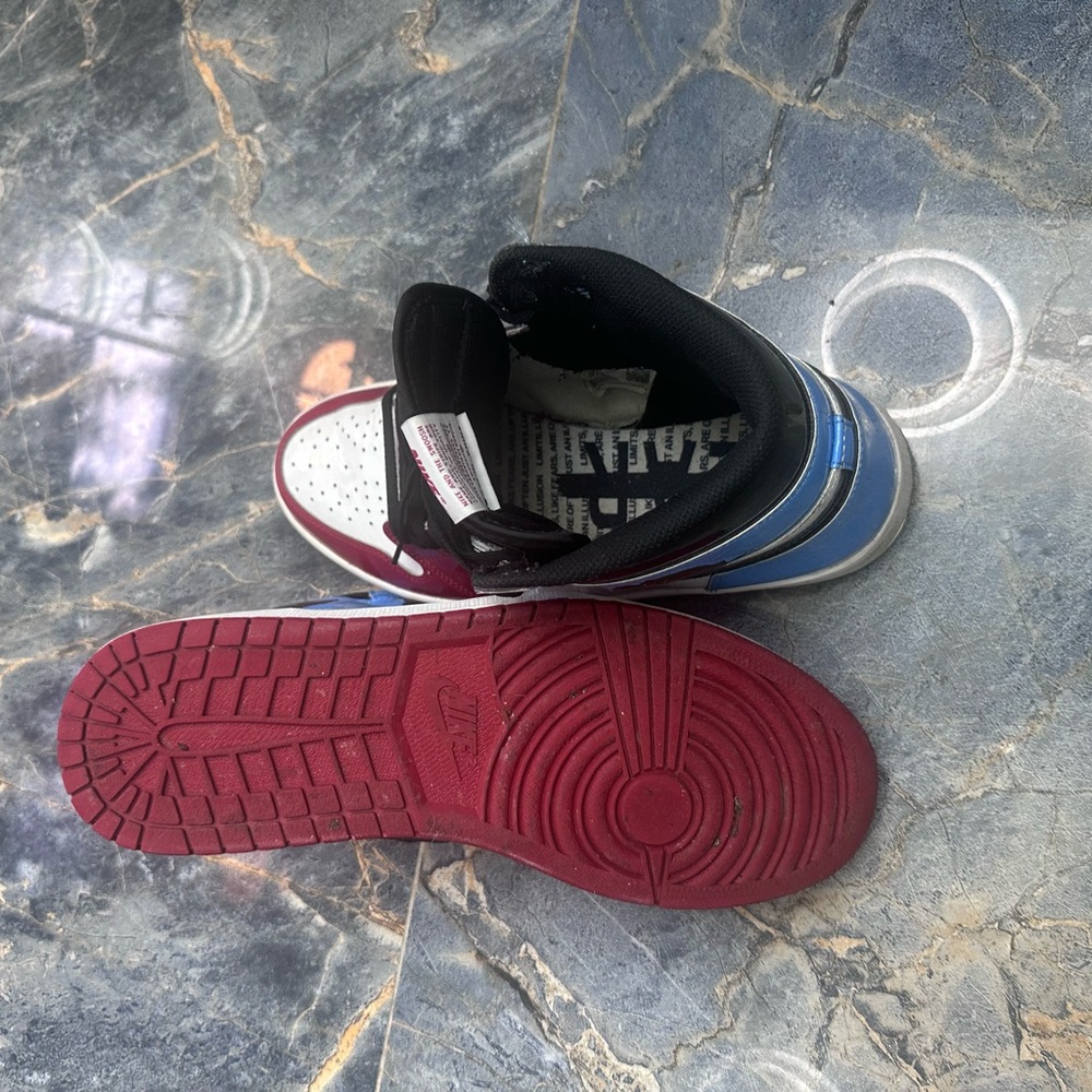 Air Jordan 1 retro high fearless - Picture 3 of 4